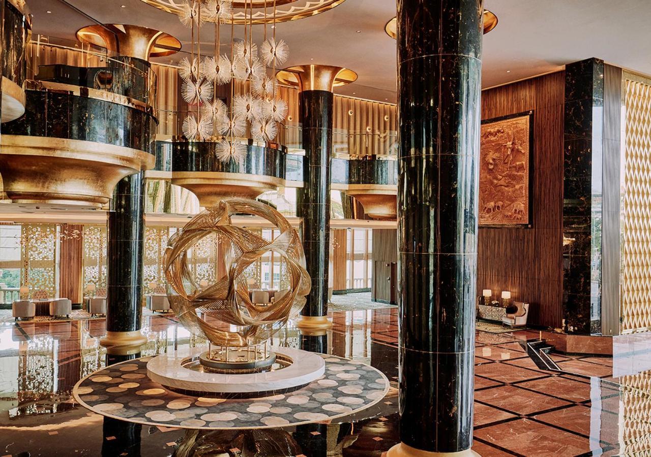 Sunway Resort Hotel Petaling Jaya Dış mekan fotoğraf The lobby of the Ritz-Carlton, Dubai
