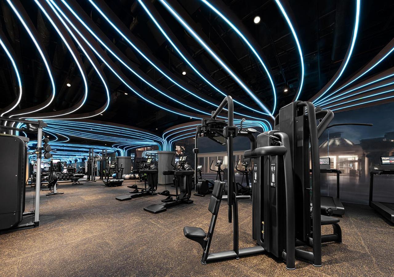 Sunway Resort Hotel Petaling Jaya Dış mekan fotoğraf The gym at the Ritz-Carlton, DIFC, Dubai