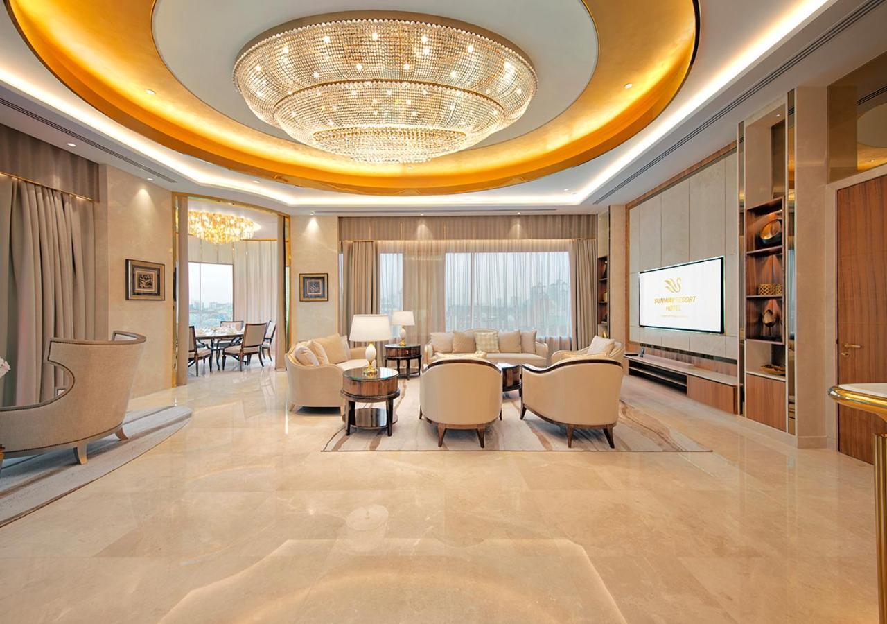 Sunway Resort Hotel Petaling Jaya Dış mekan fotoğraf Interior of a typical suite